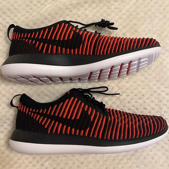 Nike Roshe Two Flyknit size 13 BRAND NEW - Picture 4 of 8